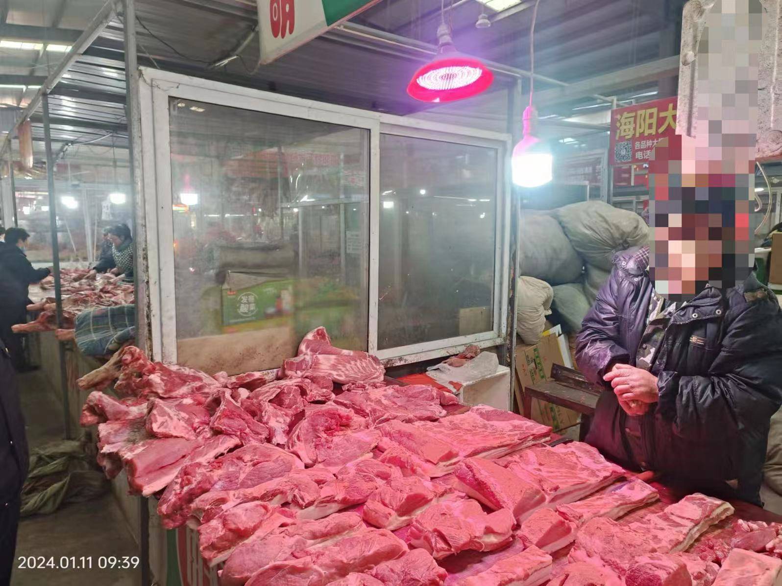 海阳市市场监督管理局开出违规使用“生鲜灯”首张罚单