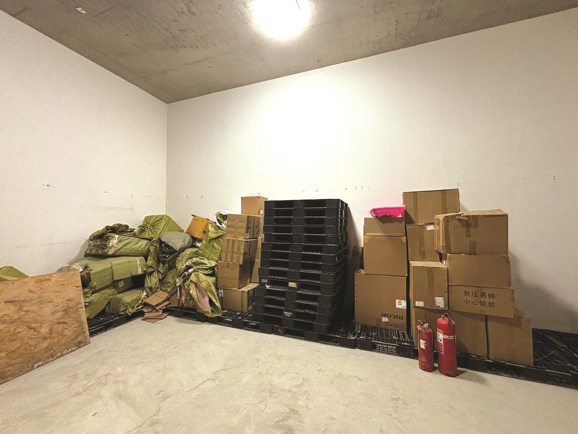 芝罘一小区地下配电室被改造成仓库有安全隐患？物业回应