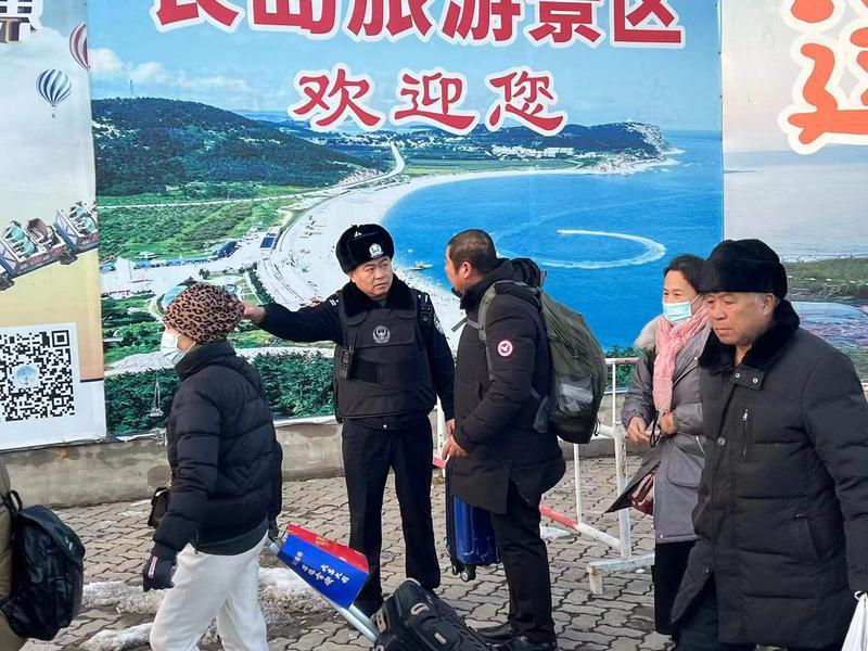 登船前有哪些注意事项？本周五直播间与港航民警面对面