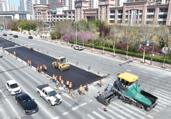 烟台华庭路与学院西路路口渠化主路完工