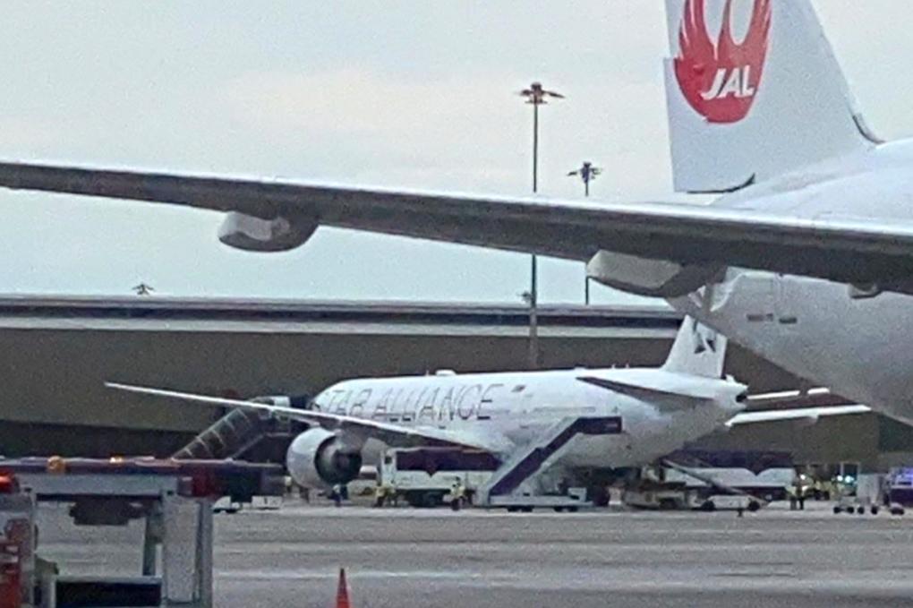 新加坡航空客机事故后出规定：遇气流不发餐