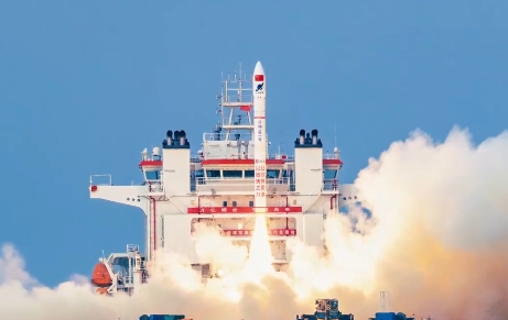 一箭四星！山东附近海域完成火箭发射 向“空”发力 向“新”而行 山东正加快布局航空航天产业