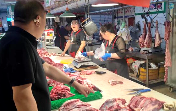 牛肉价格一跌再跌！摊主：从来没见过跌成这样