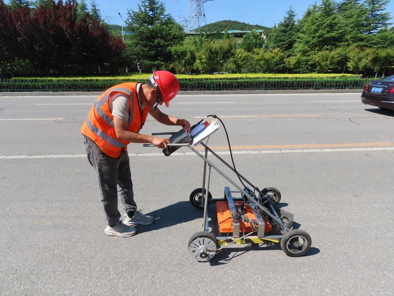 烟台：精准“把脉”，给道路做“彩超”