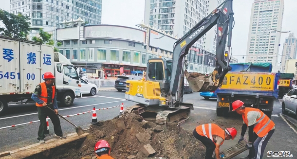 芝罘区二马路车行道绿化分隔带启动拆除