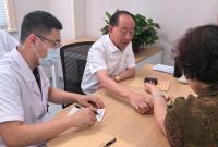 国医名师齐聚港城 关爱健康公益惠民义诊基层行