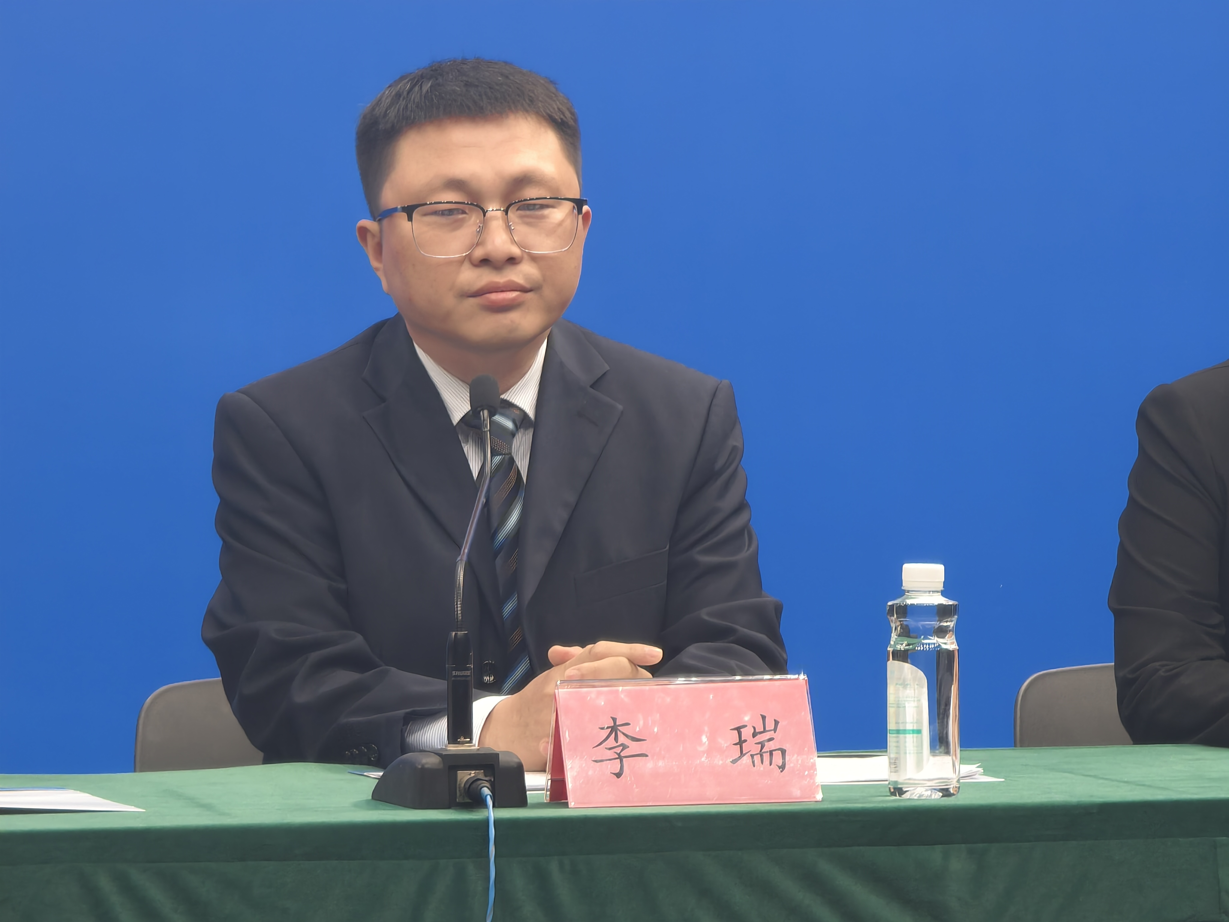 快讯|全程监控闭环！烟台“地毯式”排查“白名单”放款项目