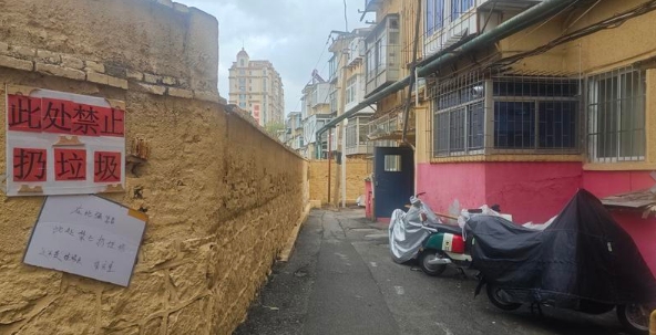 西山路29号10栋楼没有一个垃圾桶 居民：希望尽快解决