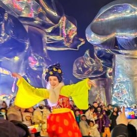 天南海北非遗年丨在外漂泊的游子回烟台祭海 市民品尝手工艺、观赏大秧歌