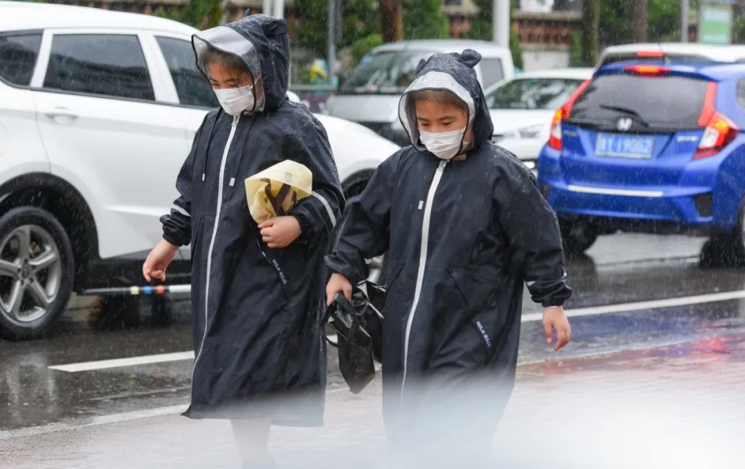 暴雨蓝色预警！南方开启较强降雨过程