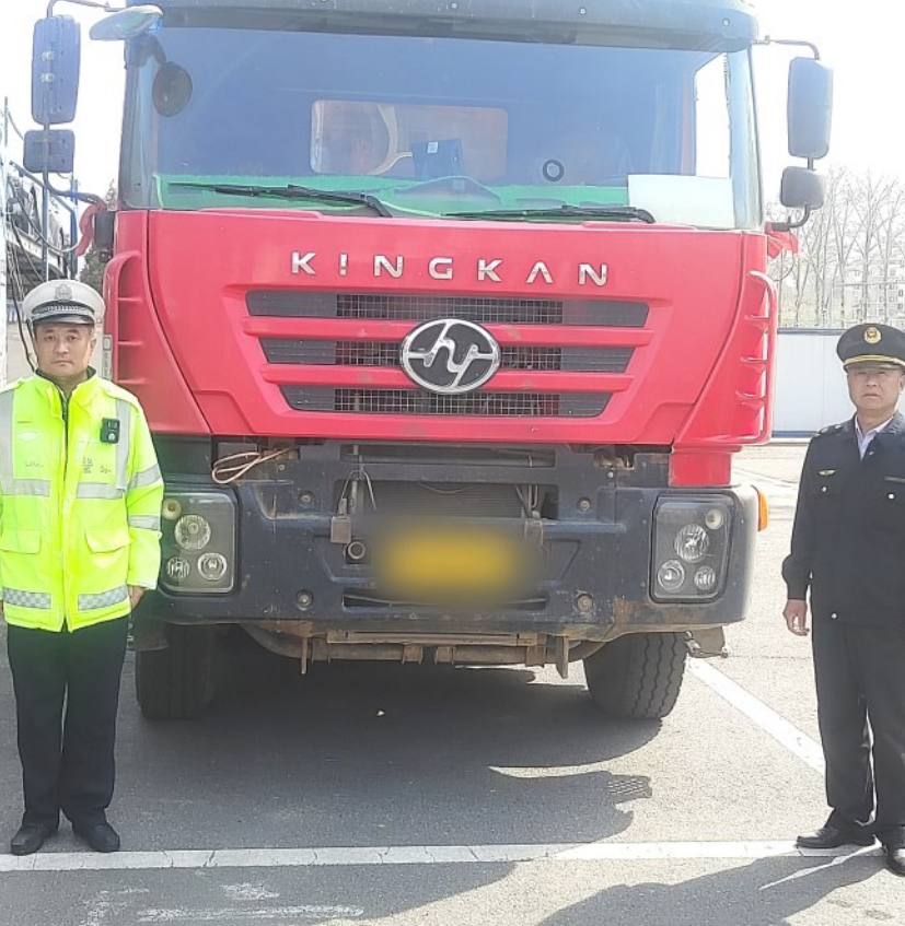 烟台市交运监察支队连查4辆超载大货车