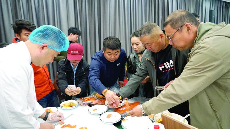 长岛高品质深海虹鳟品鉴暨渔旅融合推介会举行