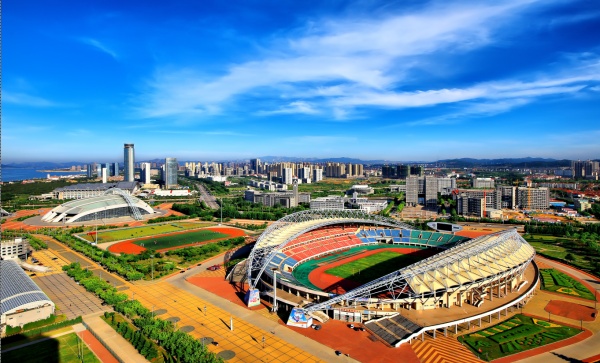 烟台市公共体育场馆“五一”低免开放 全民健身热潮点燃健康假期