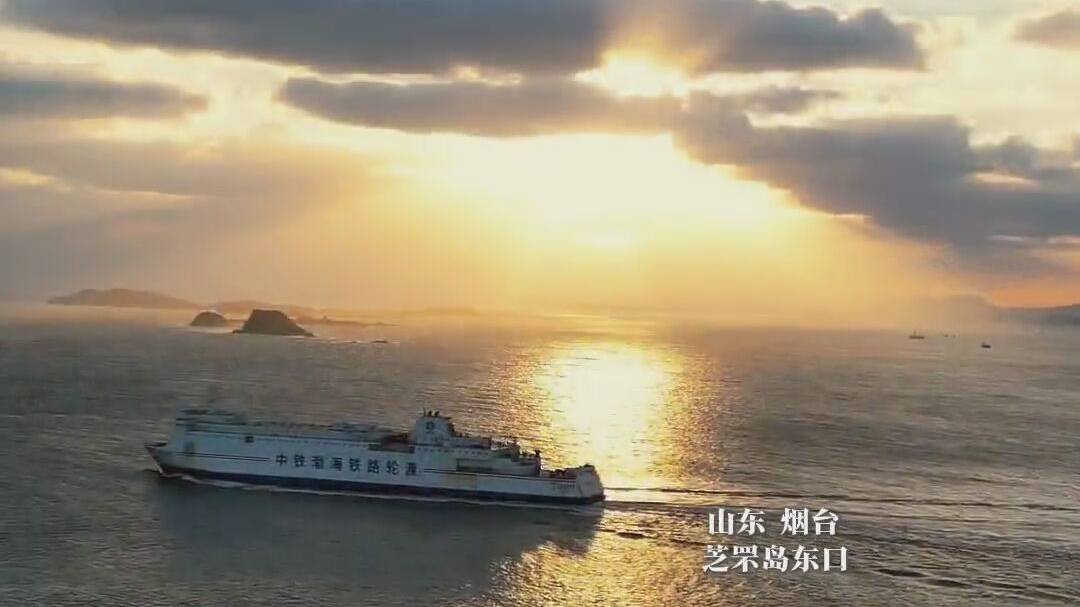 醉后不知天在水，满船清梦压星河