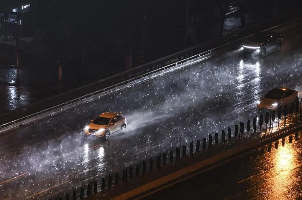 车被冰雹砸了能理赔吗？报案时间有何要求？