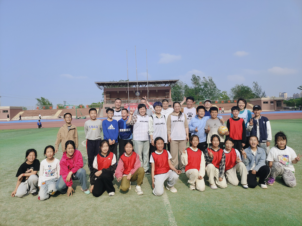 高新区第三实验小学举办五年级亲子运动会