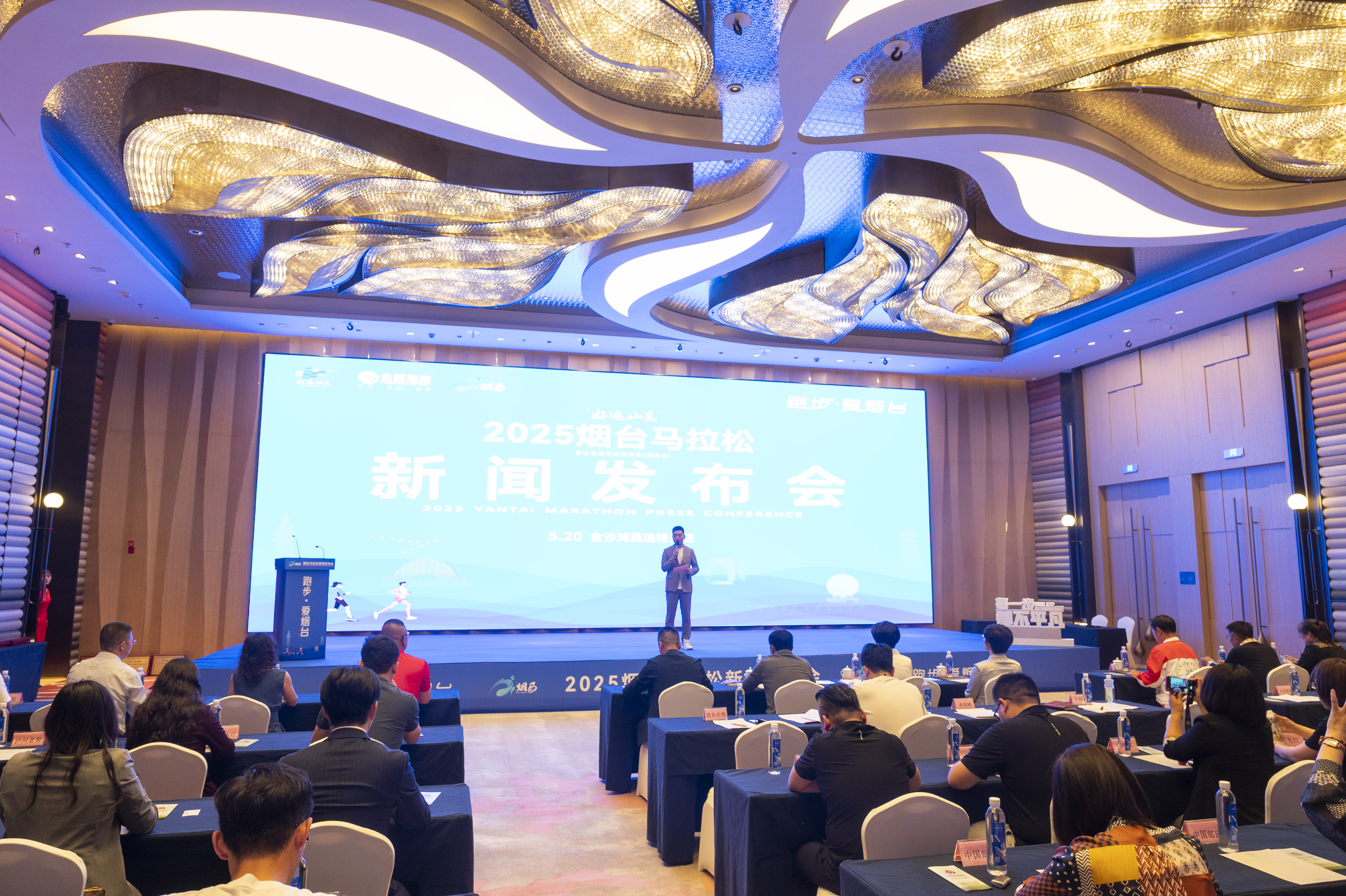 2025烟台马拉松预报名全面开启！滨海黄金赛道将再迎数万跑者