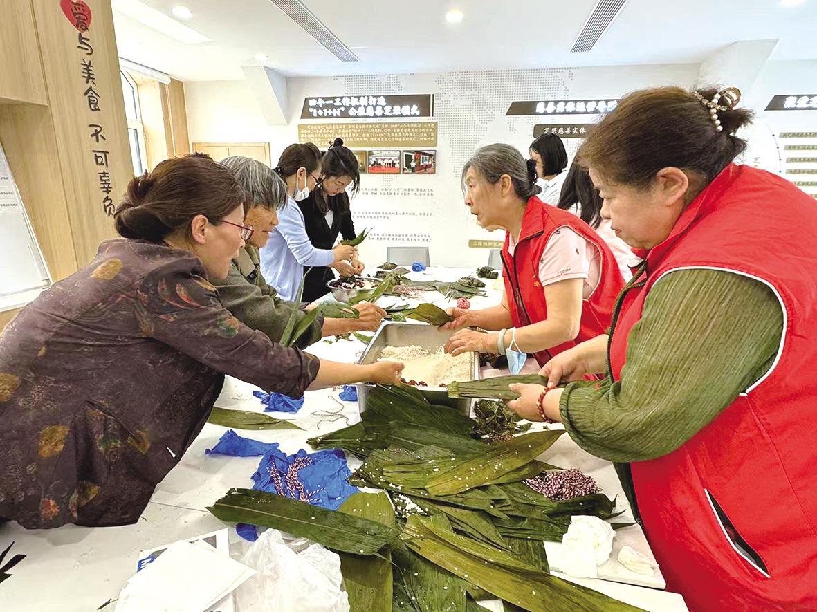 市慈善总会联合爱心企业开展走访慰问活动 “端午爱心礼包”送给困难群众