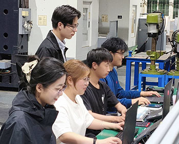 烟职学子，华东区第一名！