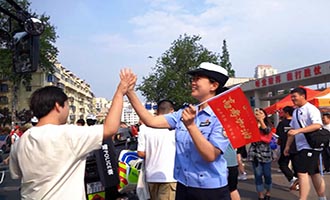 四天“超长待机”，烟台交警的护考“成绩单”亮了！