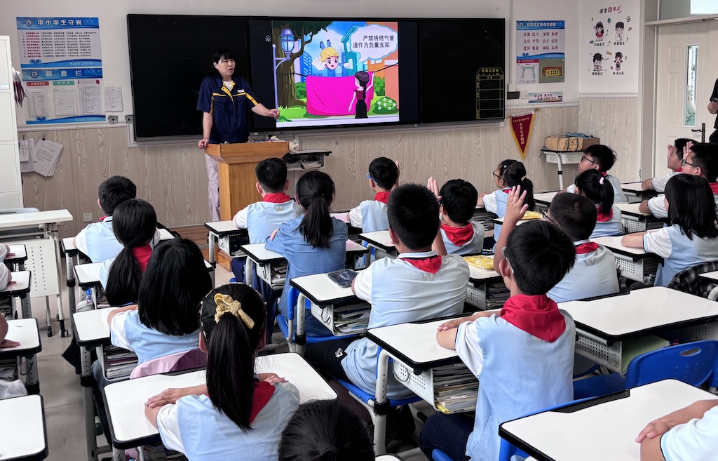 莱山区第二实验小学：燃气安全进校园，平安守护伴成长