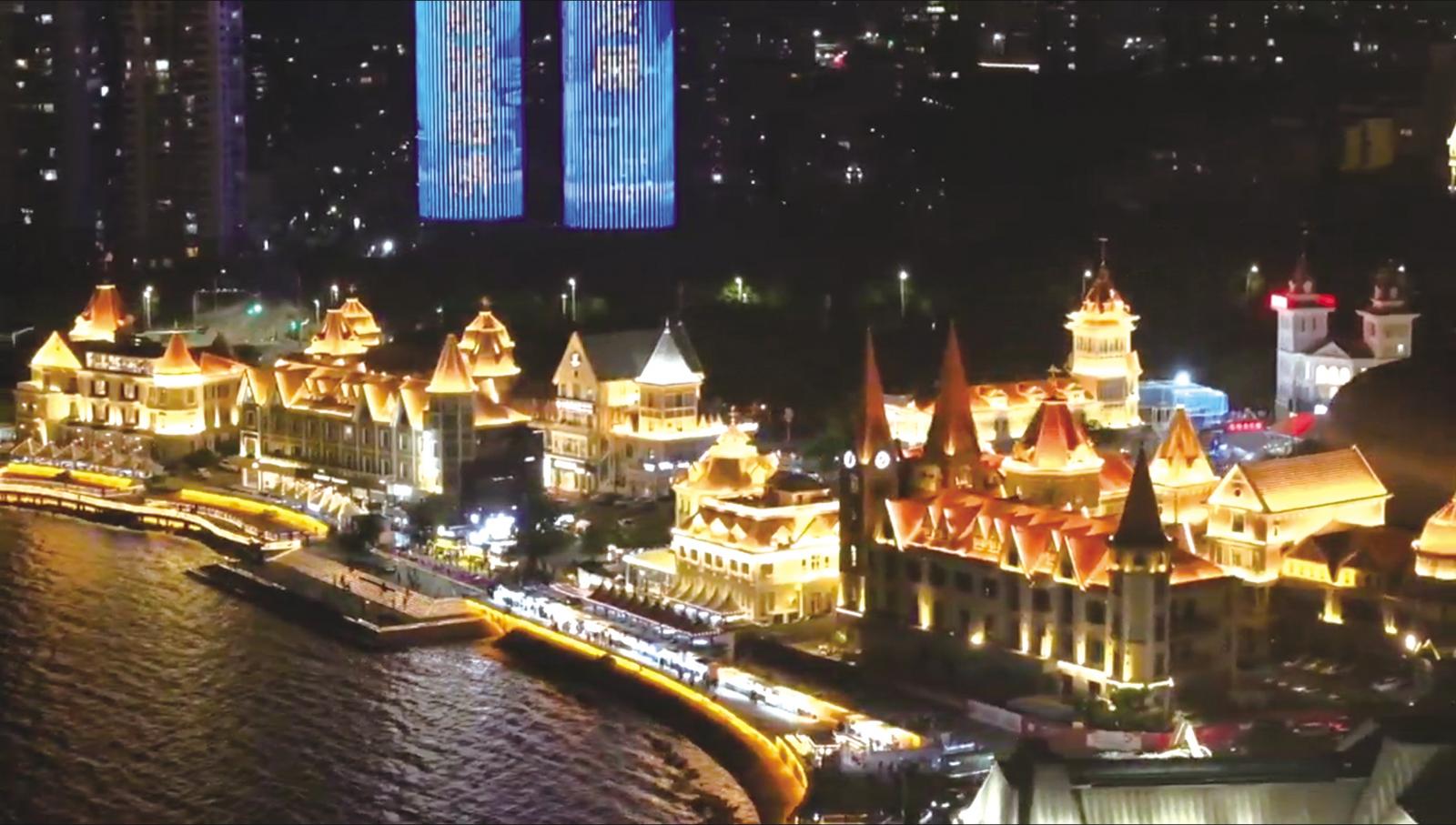 图片新闻|夜幕低垂时的渔人码头
