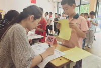 智趣闯关 赋能成长 ——南通路小学举办低年级“智慧大冒险”趣味乐考活动