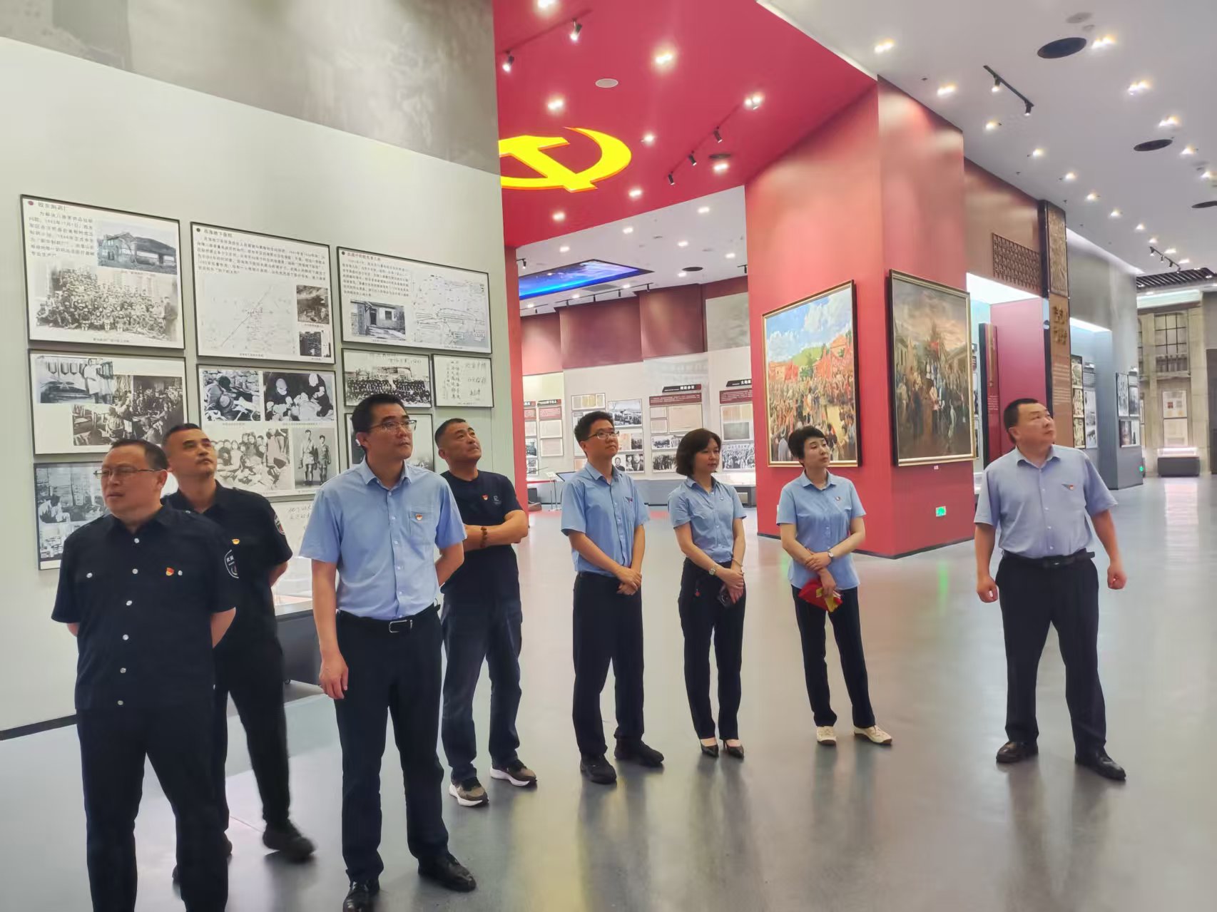 烟台农商银行莱山区支行组织党员参观烟台市档案馆 重温入党初心