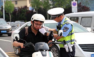 勇迎“烤”验 ，晒出“焦”警本色！