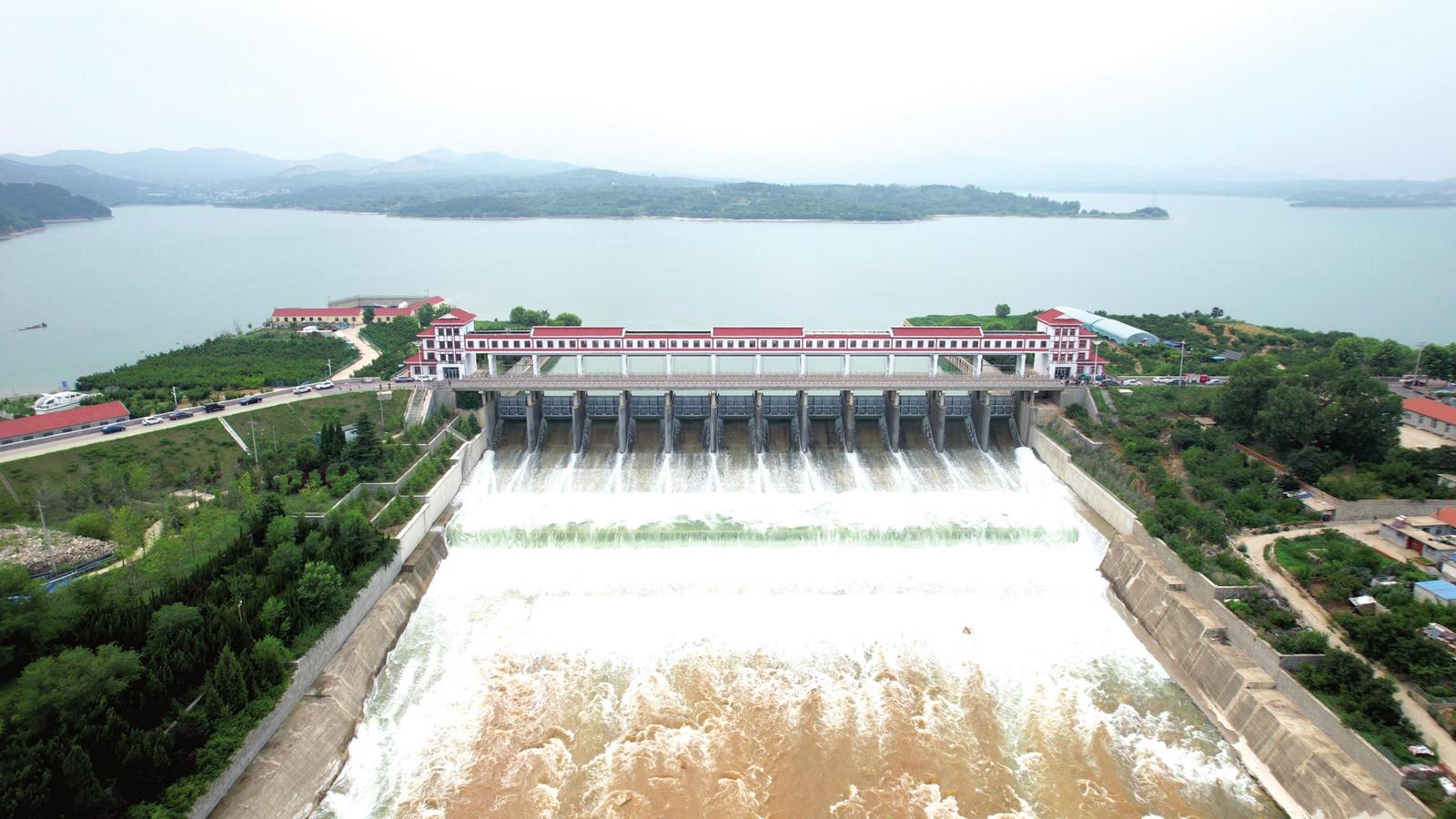 门楼水库今年首次开闸泄水