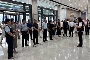 烟台银行参与市第二届政务服务日活动 搭建银政合作桥梁