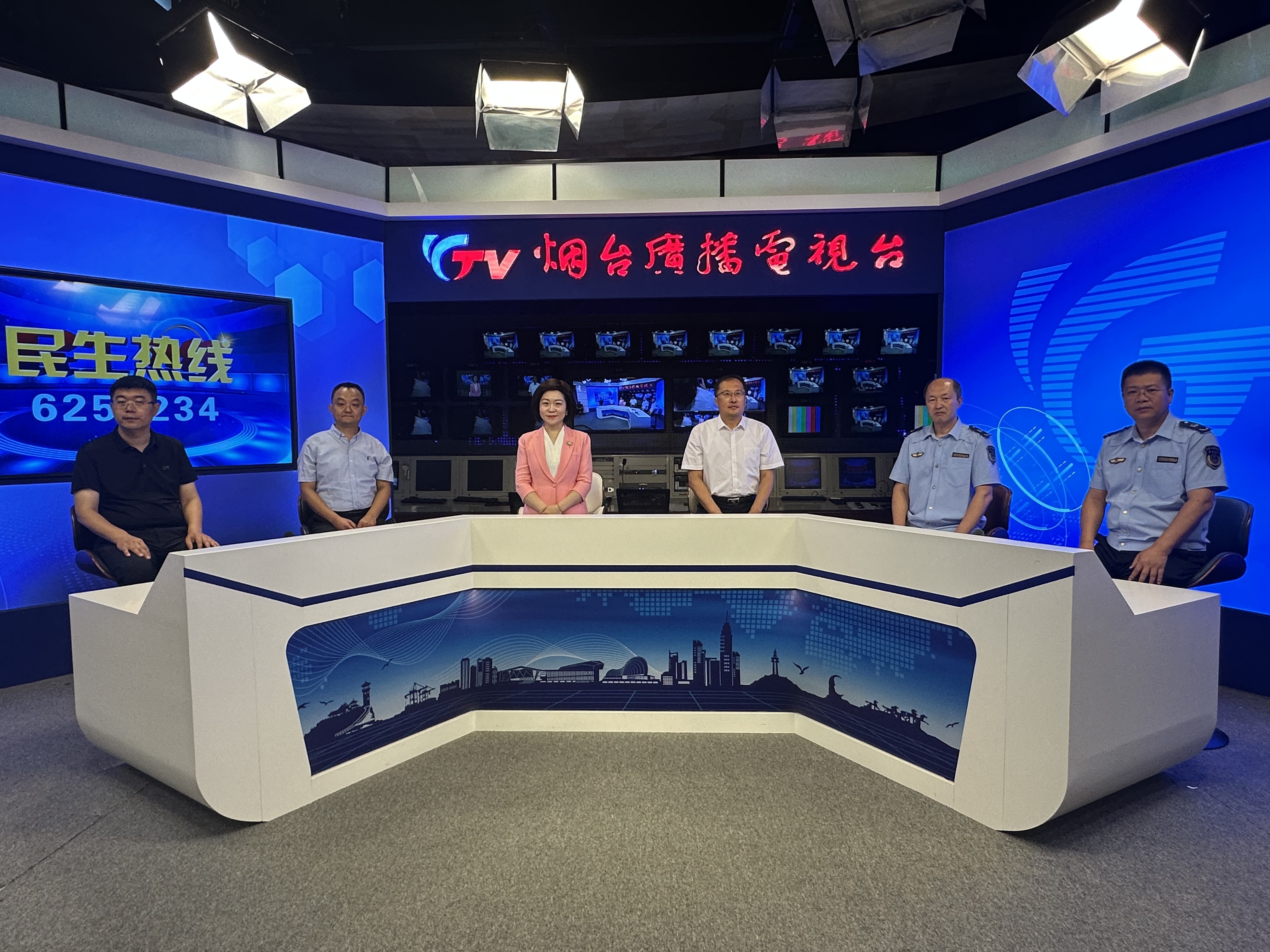休渔期间，烟台大力开展海上“清网”和查处涉渔快艇行动