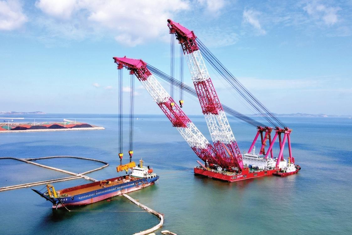 “华美达”轮返回深海 烟台打捞局圆满完成拖浅救助任务
