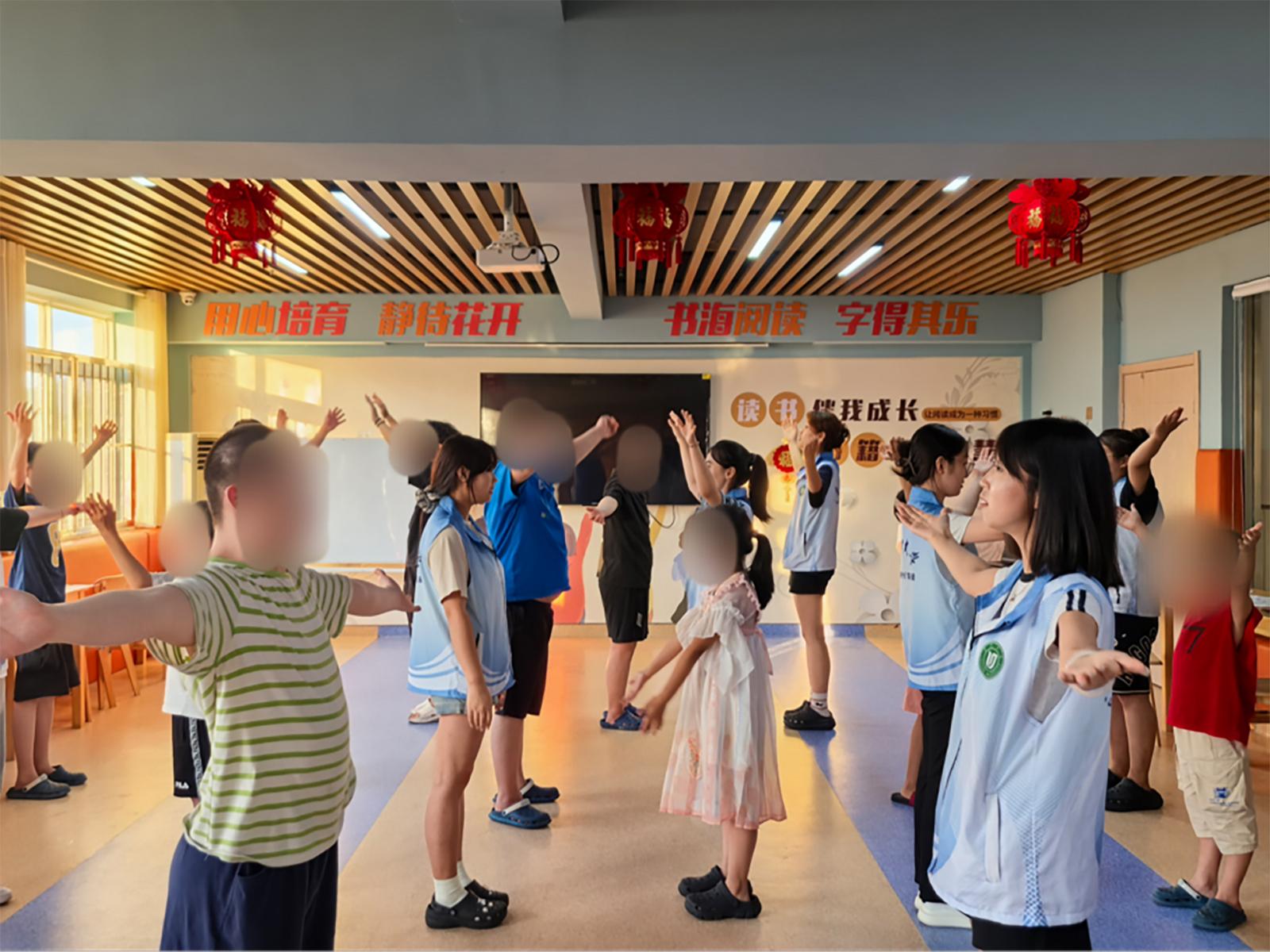 “心源计划”点亮 特殊儿童心灯 鲁东大学志愿者开展心理关护行动