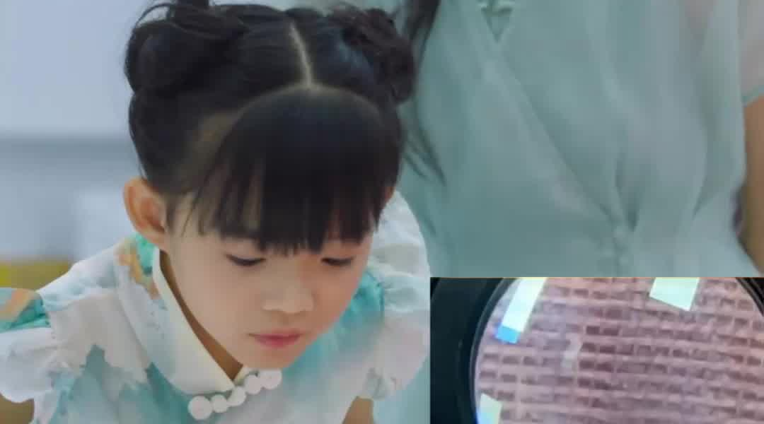 山东博物馆文物修复师耗时一年复原明代服饰。