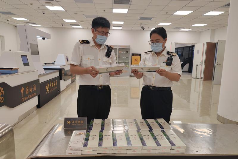 烟台海关查获违规携带进境卷烟6400支