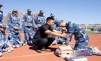 为何要回馈母校山东城市服务职业学院？他这样说……