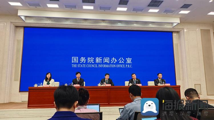 双节假期全社会跨区域人员流动量将达到23.6亿人次