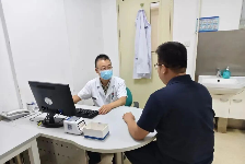 烟台业达医院厉明:80后呼吸守门人 托举每一次生命之息