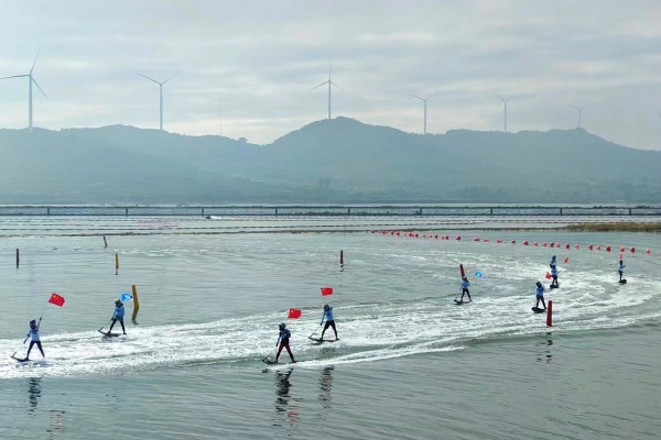 莱阳市成功举办2025中国动力冲浪板公开赛