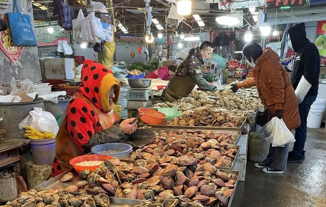 烟台这种海鲜大量上市，10元五斤！立马安排上桌