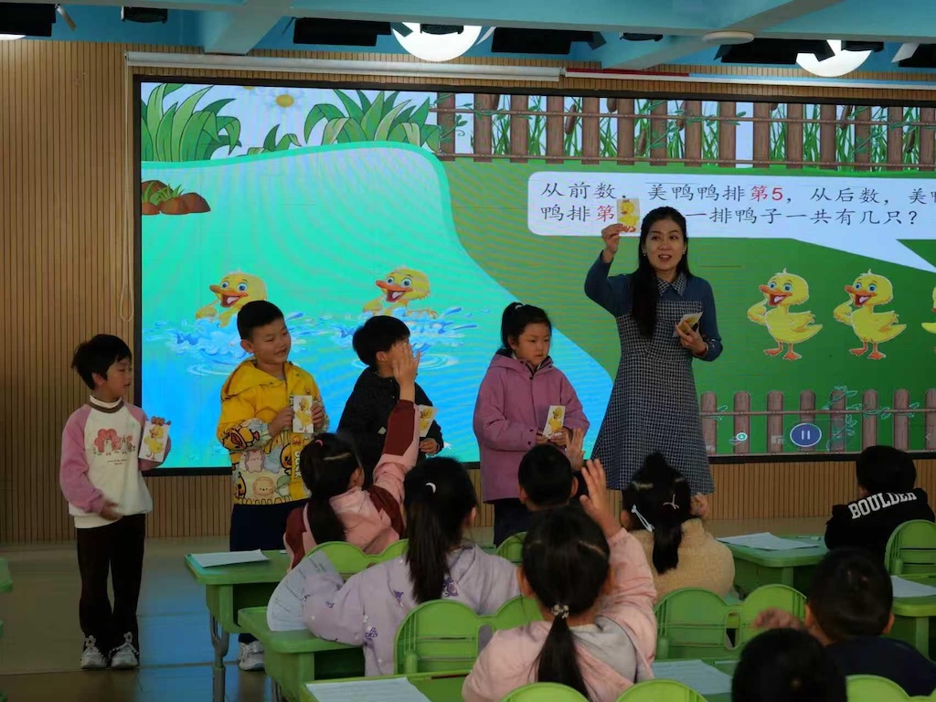 　　【全环境立德树人】家校同心伴成长，共赴教育新征程——潇翔小学一年级家长开放日活动纪实