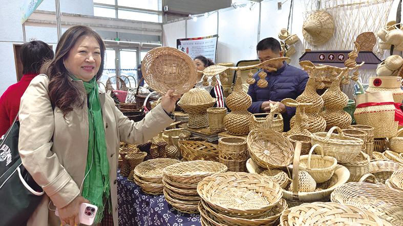 第二十三届国际果蔬食品暨农资种苗博览会人气高涨