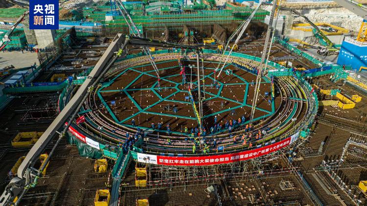 我国首个采用冷却塔的“华龙一号”核电站正式开建