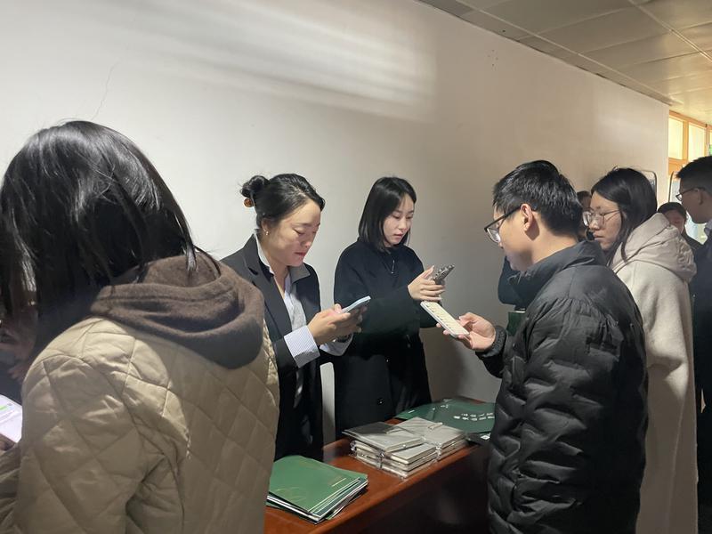 “好房子”群团购走进驻烟高校