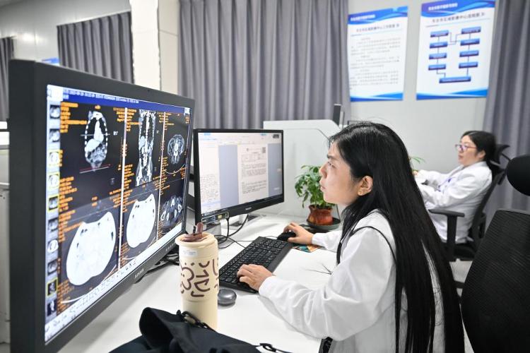 合同藏陷阱，不加钱就停工……家装套路多，怎么办？