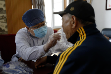 烟台市口腔医院与御花园老年养护中心签约合作 医养结合守护老年口腔健康