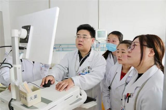 从“乖孩子”到“问题少年”：孩子的“异常”行为，实则是心理求救信号