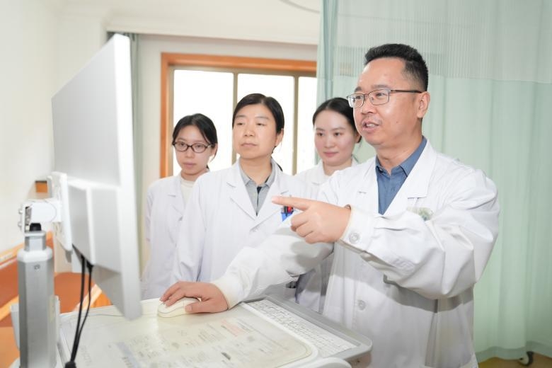 ​精准诊断+靶向治疗——烟台毓璜顶医院近百例实践为阿尔茨海默病患者带来新希望