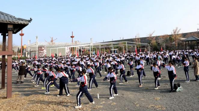 奋力推动关心下一代事业迈上新台阶——烟台市关工委成立30周年工作情况综述